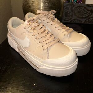 Platform Nike Court Legacy